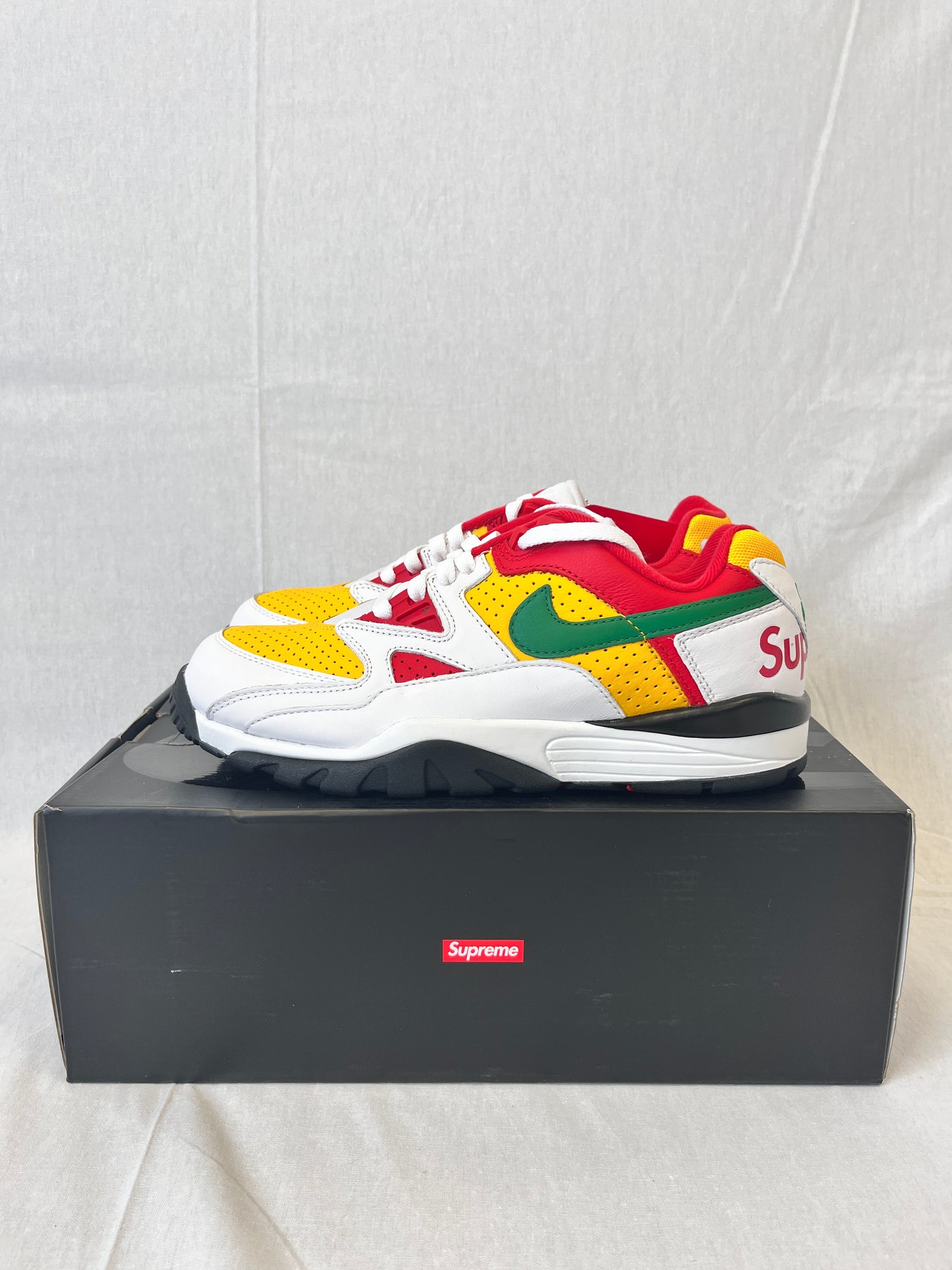 Nike Cross Trainer Low Supreme White Yellow Red